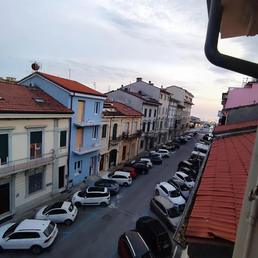 Gioia Sea Apartment In Versilia Viareggio